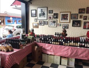 O Sole Mio Pizza Lobby - Vashon Island Washington