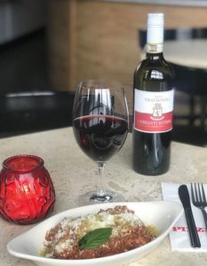 O Sole Mio Pizza Lasagna and Wine - Vashon Island Washington
