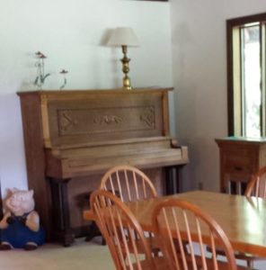 AYH Ranch - Vashon Island - piano